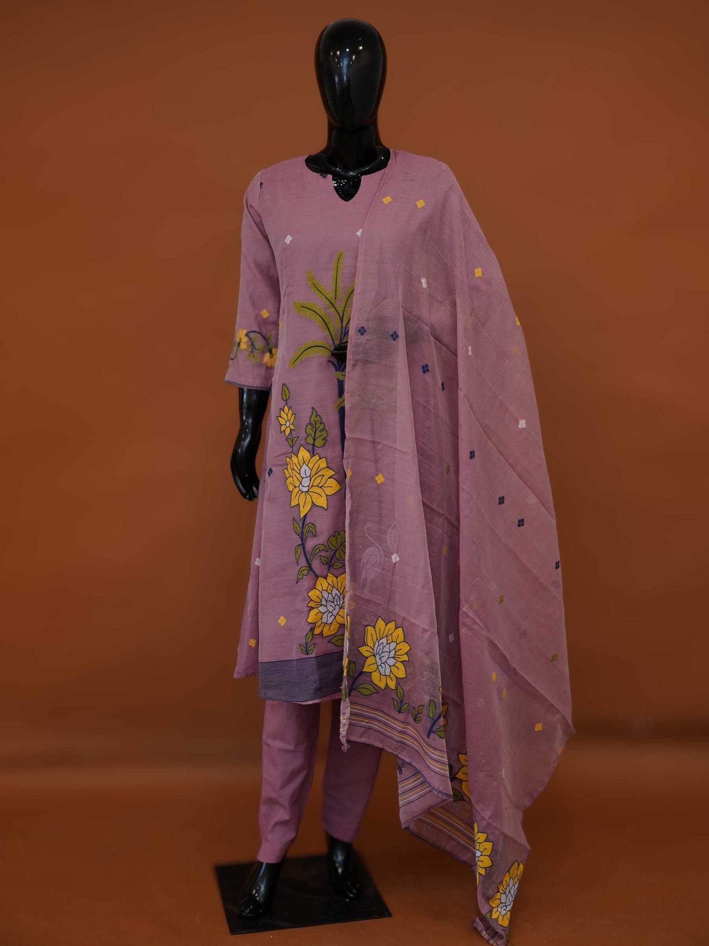 Handloomed Mauve Jamdani Cotton 3-Piece Kurta Set with Sunflower Embroidery – M to 3XL