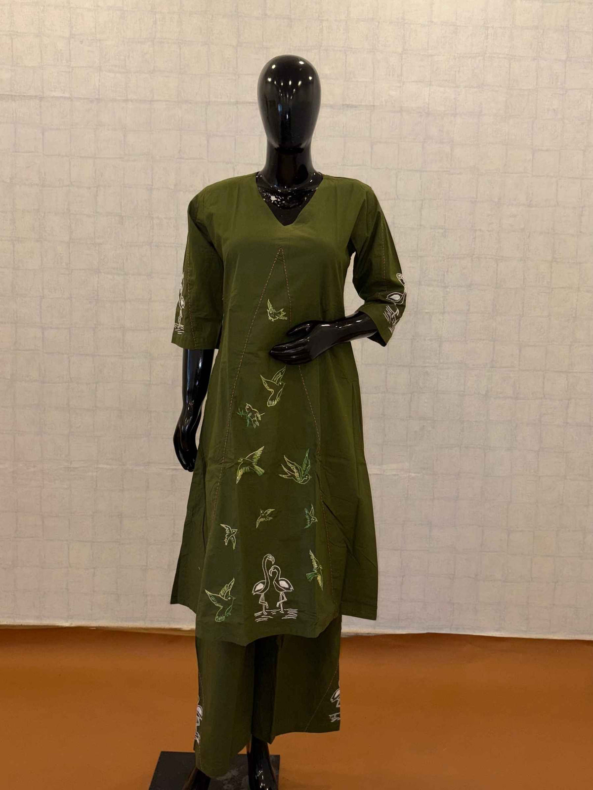 Olive green soft cotton 2-piece kurti pant set with bird motif thread embroidery