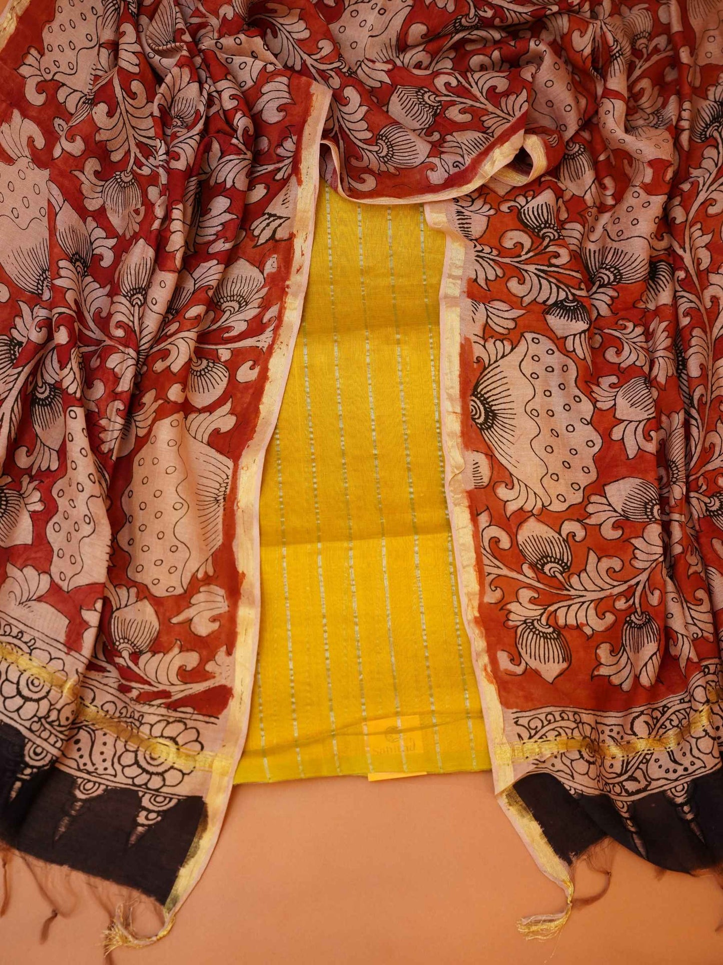Unstitched Paturu handloom 2-piece suit set with handloom floral Kalamkari dupatta and zari borders