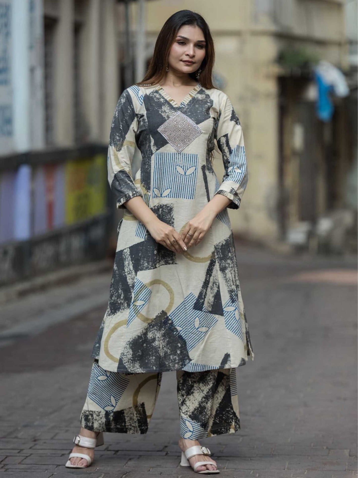 Ivory & Charcoal Grey Abstract Geometric Print Pure Cotton Kurta Set – Medium to 3XL