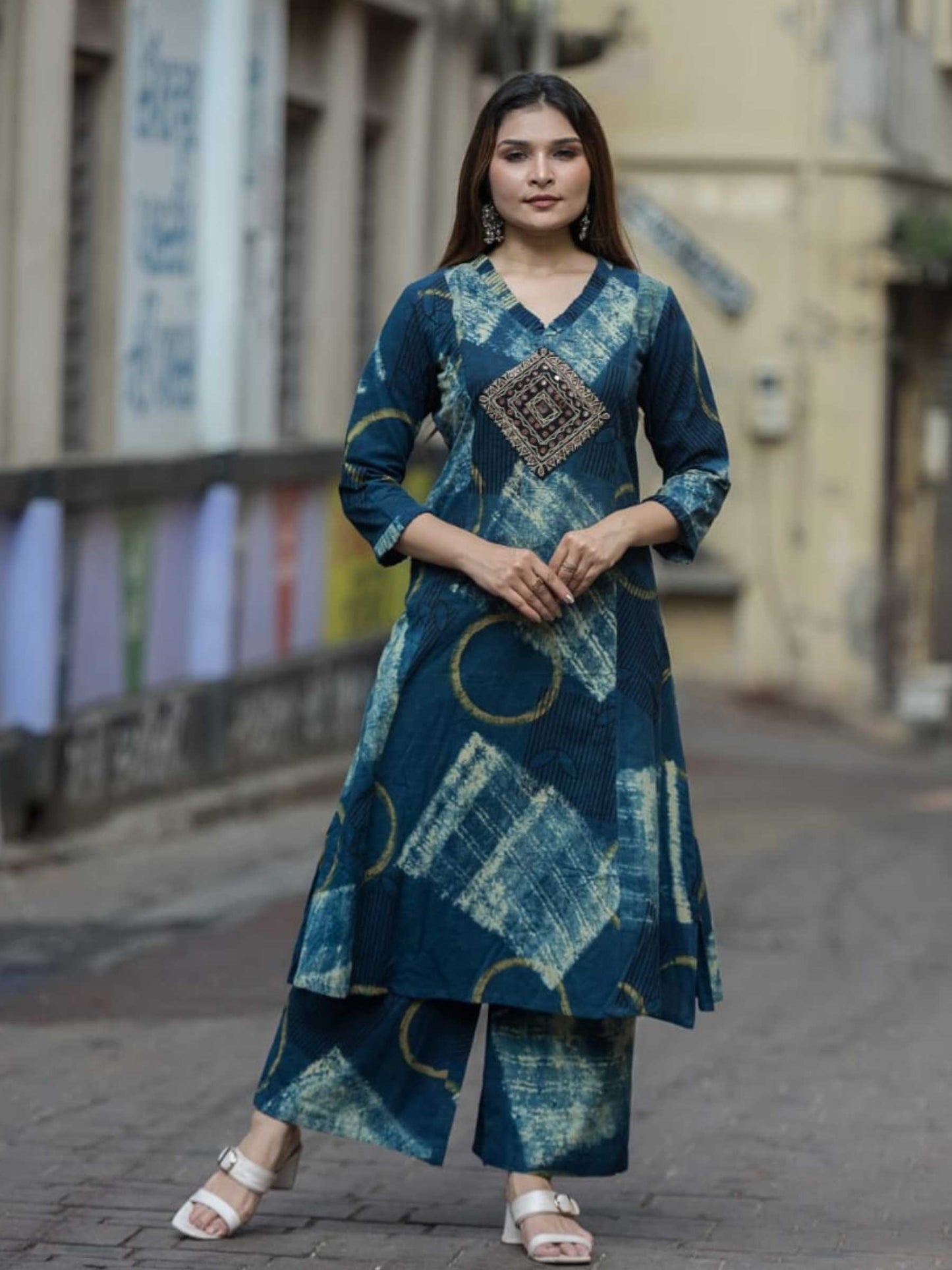 Indigo Blue Abstract Geometric Print Pure Cotton Kurta Set – Medium to 3XL